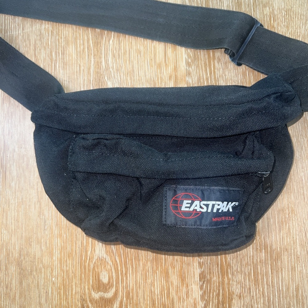 Vintage Eastpak Wide Strap Hip Sack Fanny Pack Black USA‎